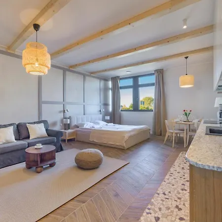 Bursztynowa Rewa, Sun & Snow * レバ