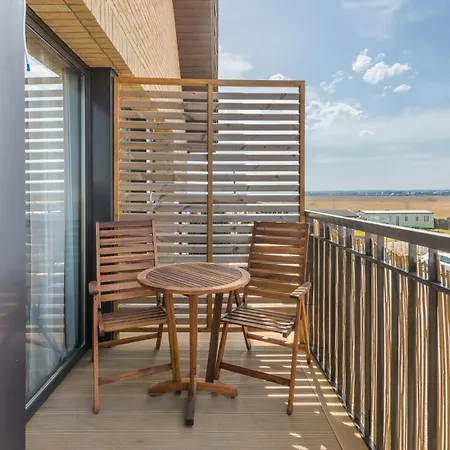Apartment Sun & Snow Bursztynowa Przy Samej Plazy, Blisko Cypla *