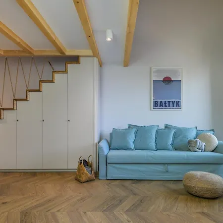 Bursztynowa Rewa, Sun & Snow レバ