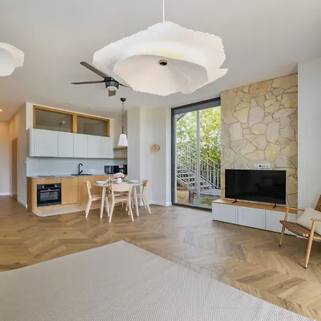 Bursztynowa Rewa, Sun & Snow * レバ