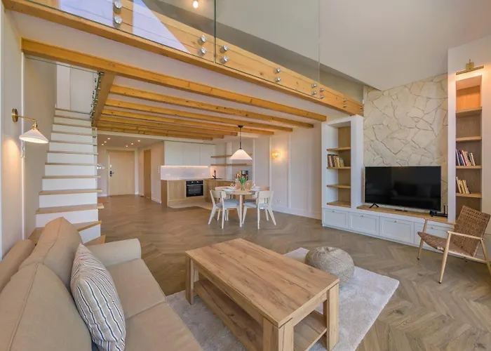 Bursztynowa Rewa, Sun & Snow Rewa