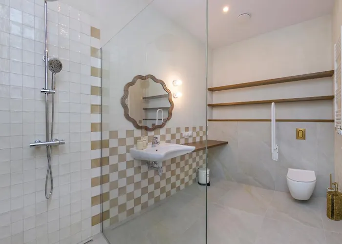 Bursztynowa Rewa, Sun & Snow * רווה